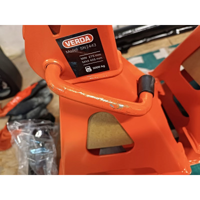 D2445 podporna jekla pod avto 3T z dodatno zavoro