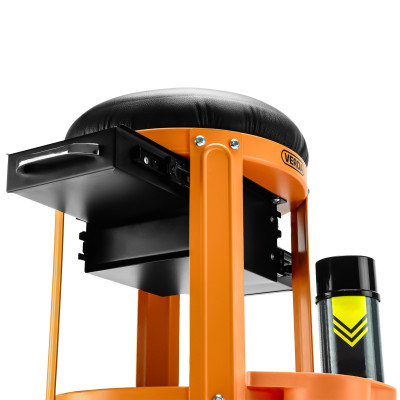 Delavni stol z vrtenjem za 360° D6715