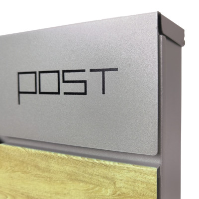 S3637 poštni nabiralnik srebrne barve + imitacija lesa. S3637 poštni nabiralnik srebrne barve + imitacija lesa.