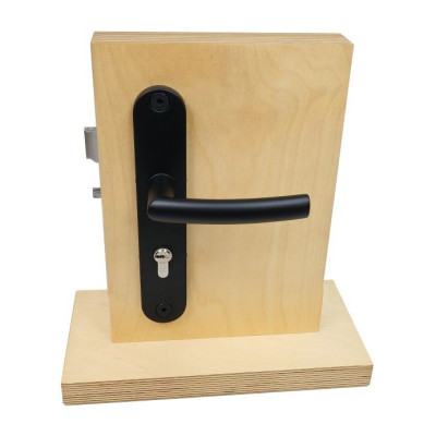 R.711.ZB.CE.TB4 varnostno okovje